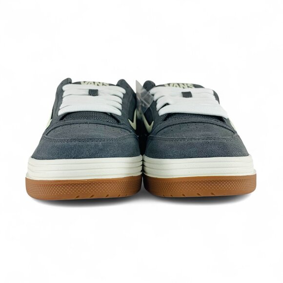 Athletic_Shoes